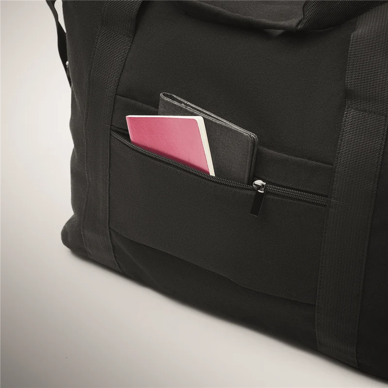 Weekend Bag in Recycled Material