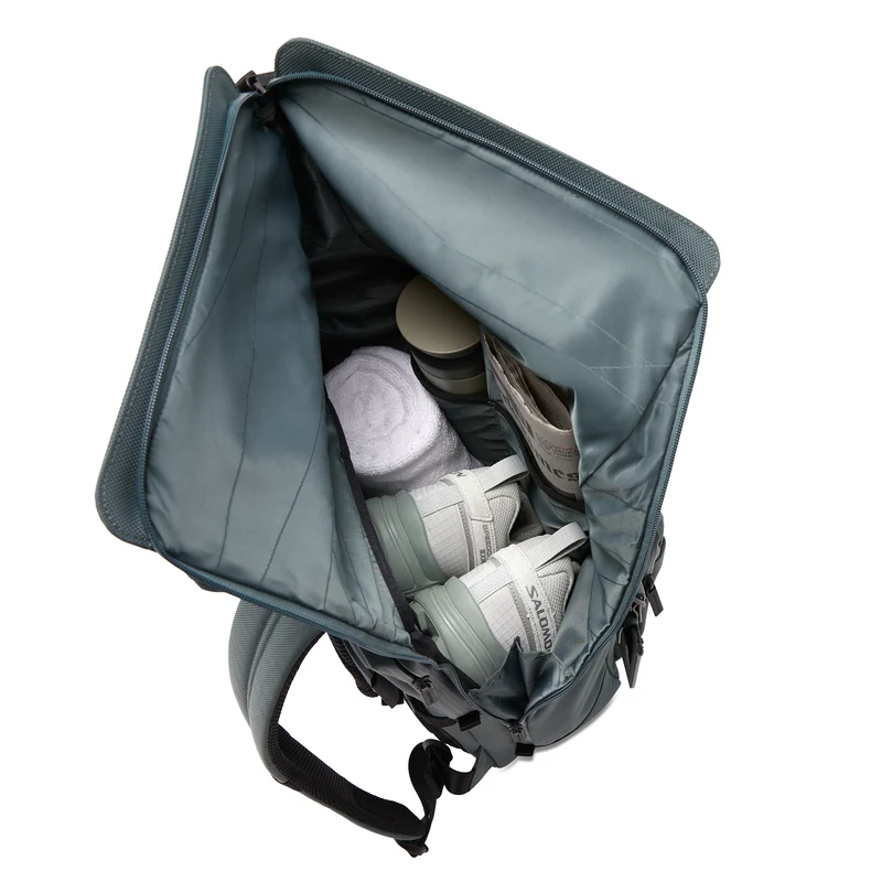 Midtown Flaptop Backpack / Pine Green / Recycled Nylon