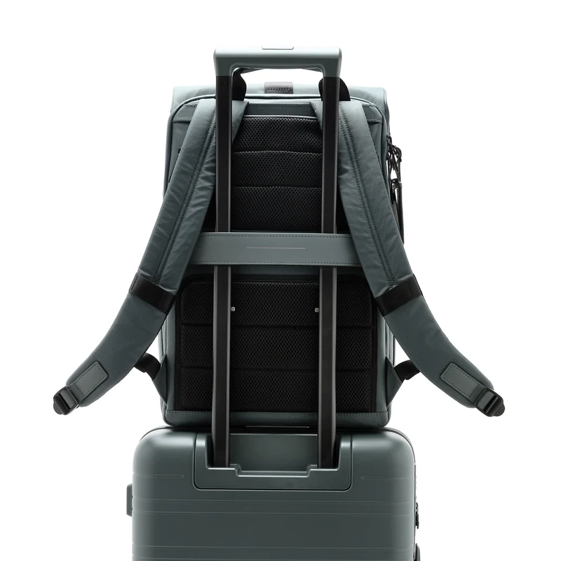 Midtown Flaptop Backpack / Pine Green / Recycled Nylon