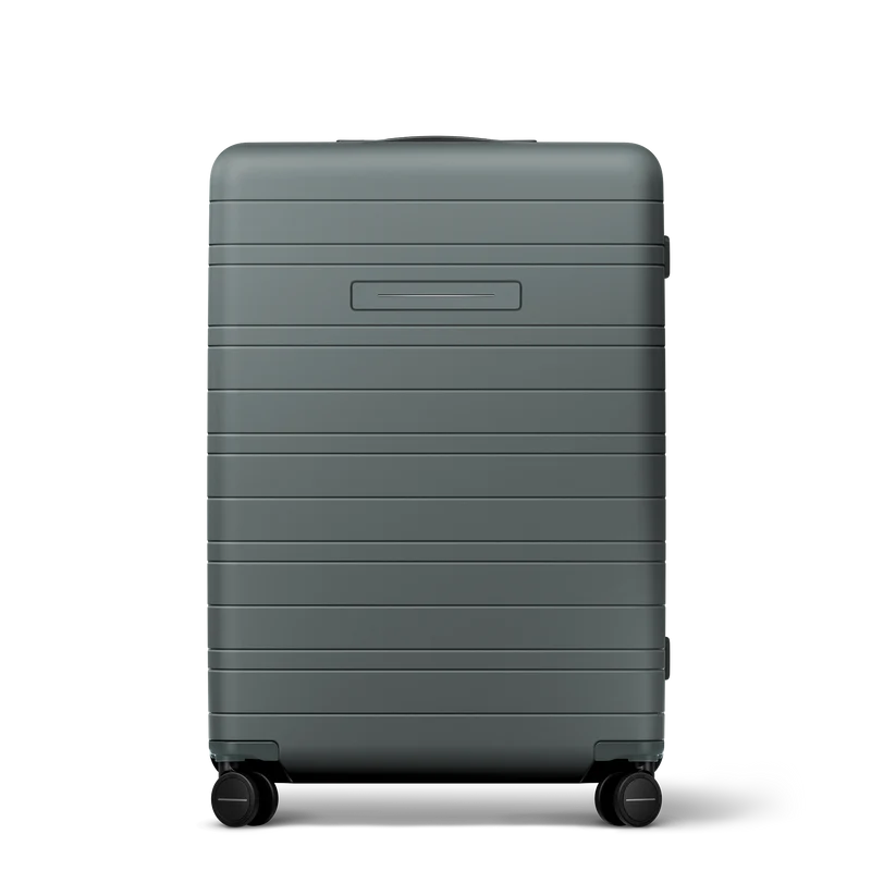H7 Essential / Pine Green / Premium Hard Shell / Check-In Size L / Essential