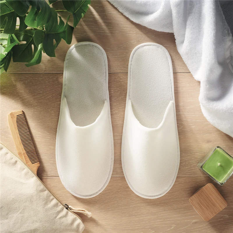 Hotel Slippers in Pouch
