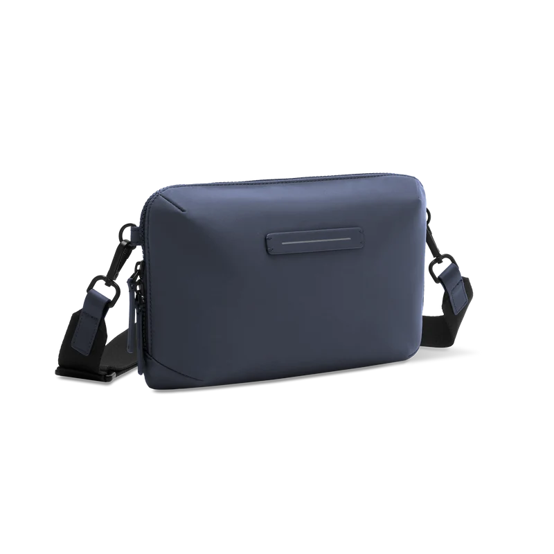 Gion Shoulder Bag / Night Blue / Recycled Nylon