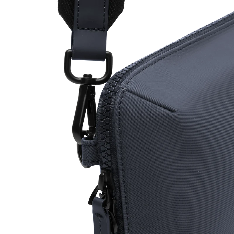 Gion Shoulder Bag / Night Blue / Recycled Nylon