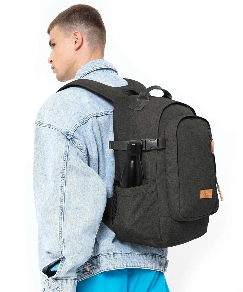 Eastpak Smallker Laptop-Rucksack black denim