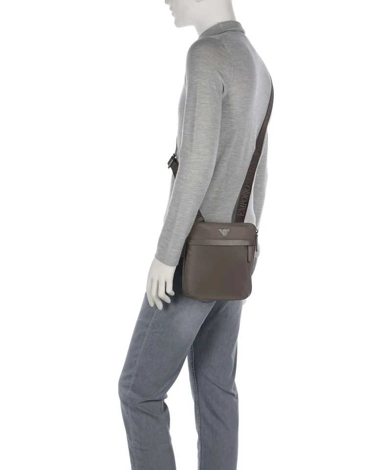 Emporio Armani Recycled Nylon Umhängetasche major brown