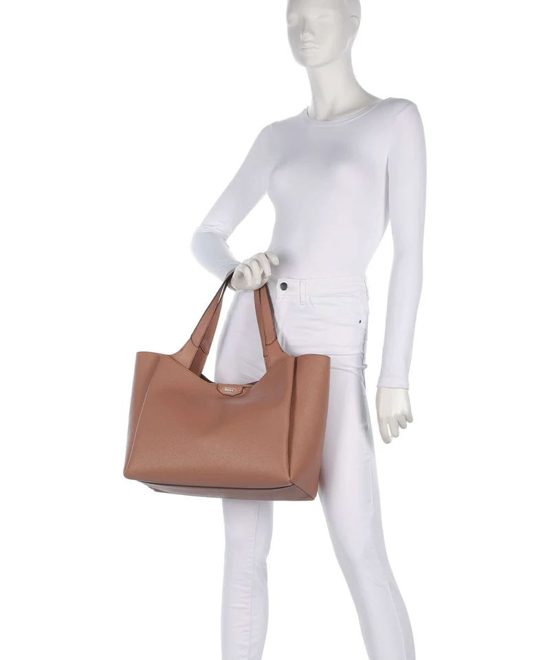 DKNY Willa Shopper hot cocoa