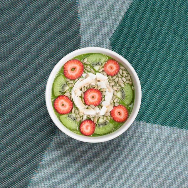 ERDBEER-KIWI-GRANOLA