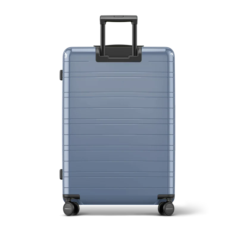 H7 / Glossy Blue Vega / Premium Hard Shell / Check-In Size L / Essential