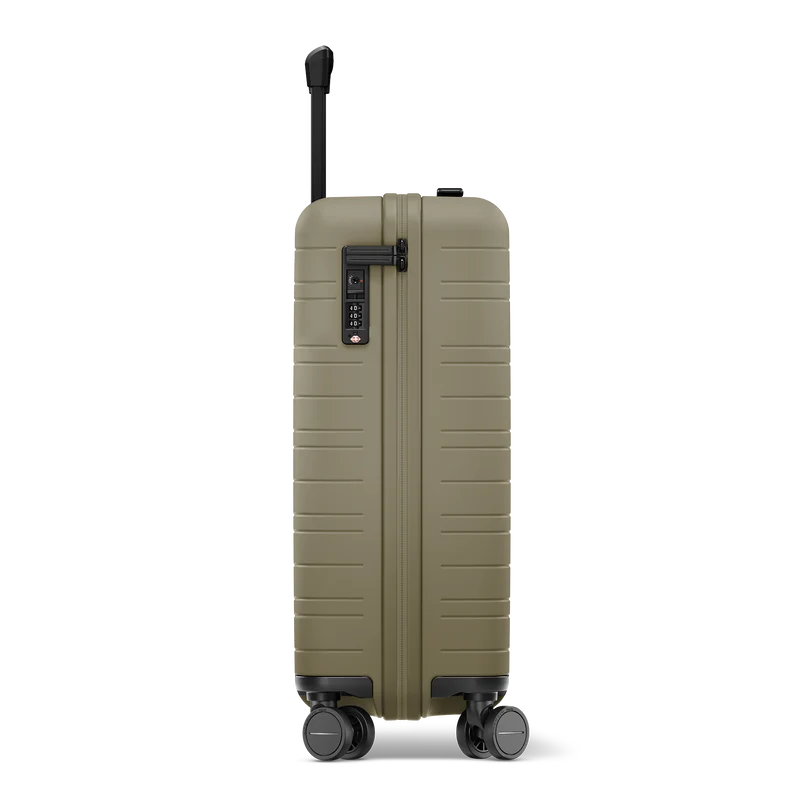 H5 GO / Timber Wood / Premium Hard Shell / Cabin Size / GO