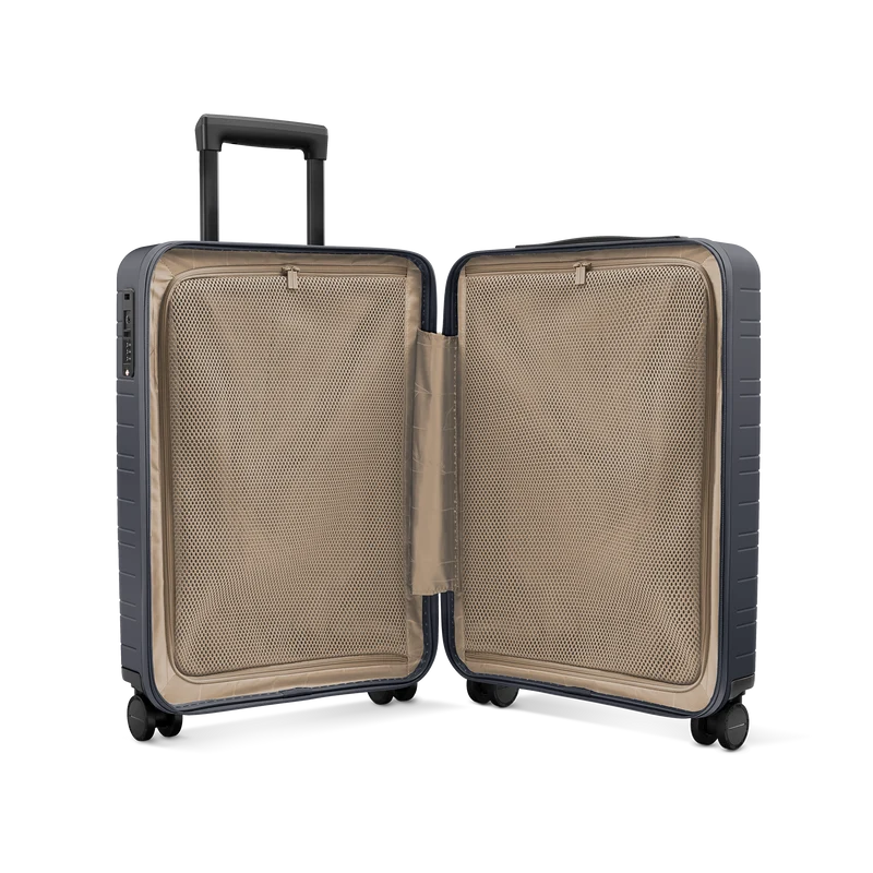 H5 GO / Dark Slate / Premium Hard Shell / Cabin Size / GO