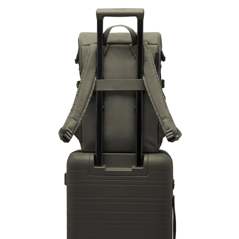 Shibuya Rolltop Backpack / Dark Olive / Recycled Nylon