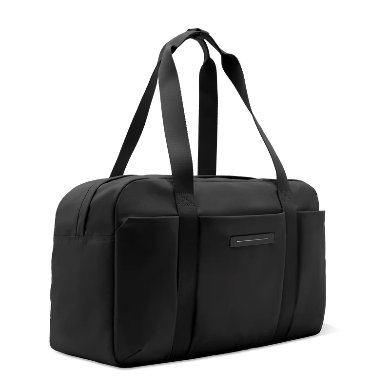 Shibuya Weekender M / All Black / Recycled Nylon