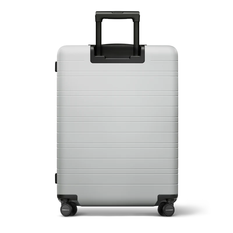 H6 / Light Quartz Grey / Premium Hard Shell / Check-In Size M / Essential