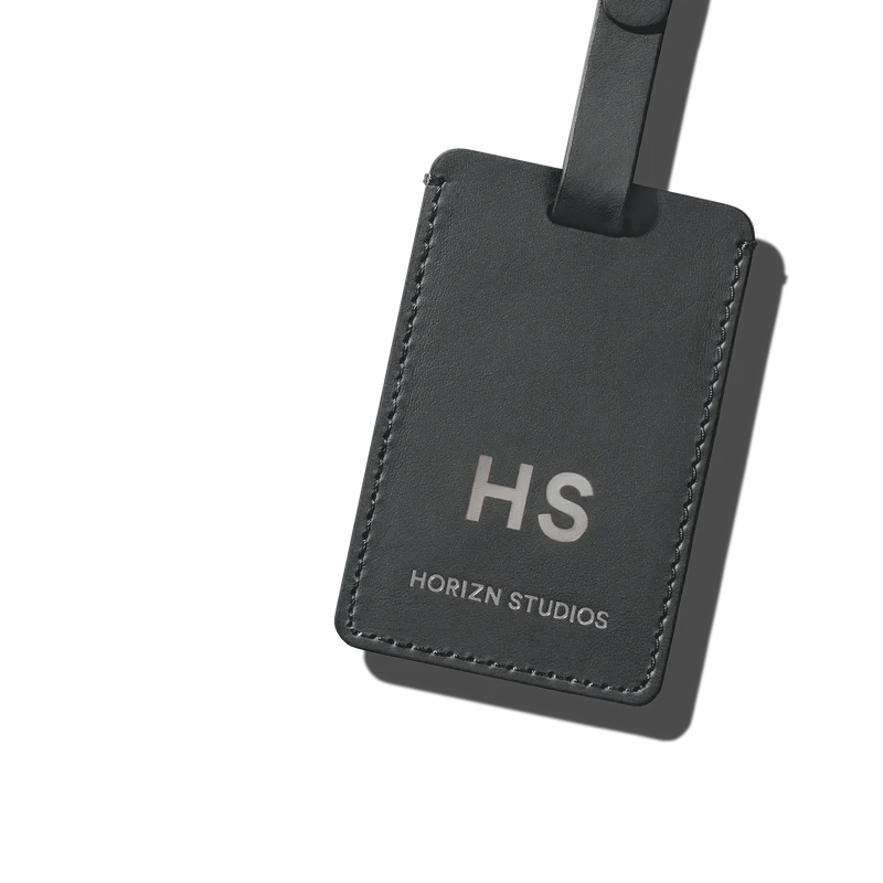 H7 / Glossy Graphite / High-Performance Hard Shell / Check-In Size L / Essential