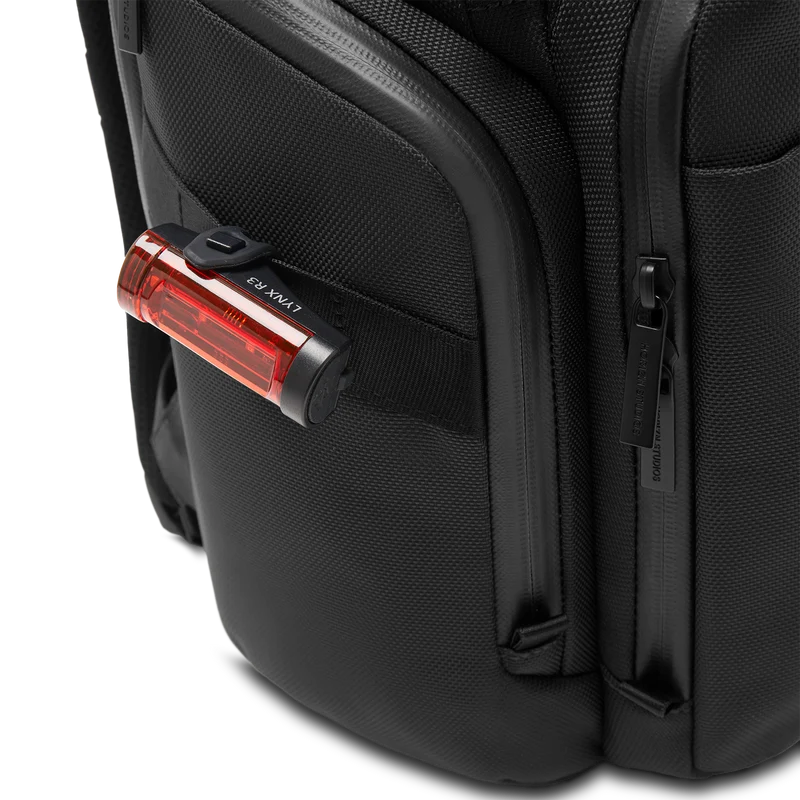 Midtown Backpack / All Black / High-end Nylon