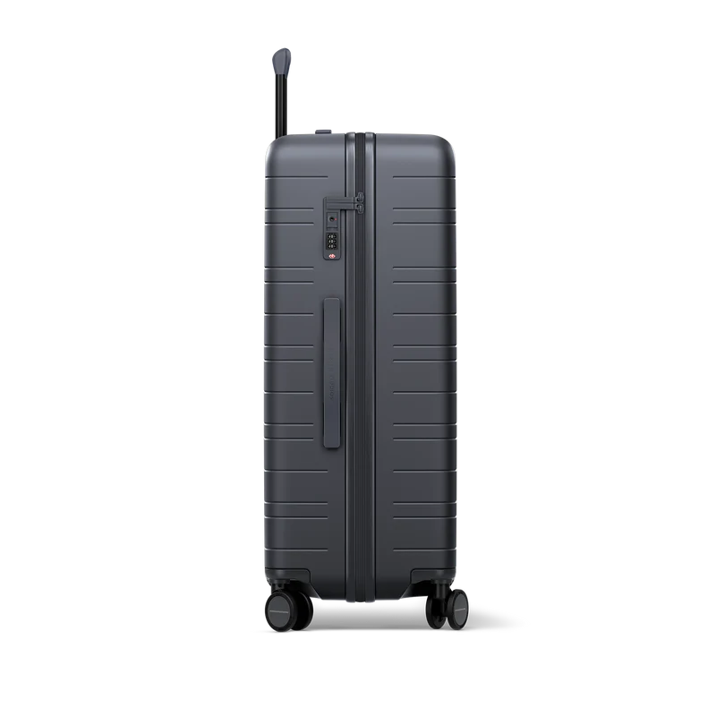 H7 / Dark Slate / Premium Hard Shell / Check-In Size L / RE