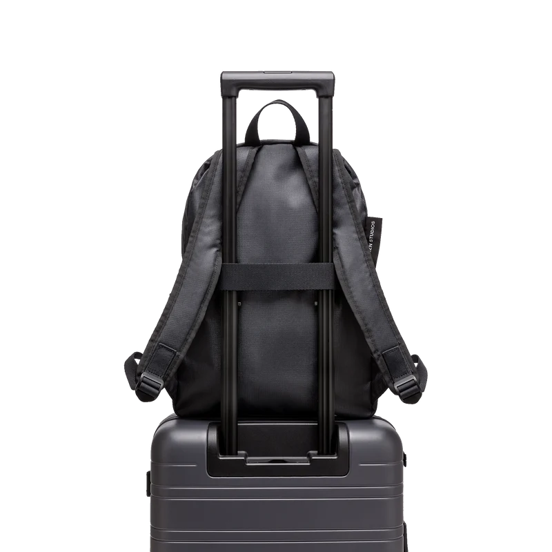 Shibuya Daypack / All Black / rPET Ripstop / Size M