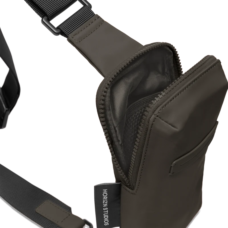 Gion Cross-Body S / Dark Olive / Recycled Nylon / Size S