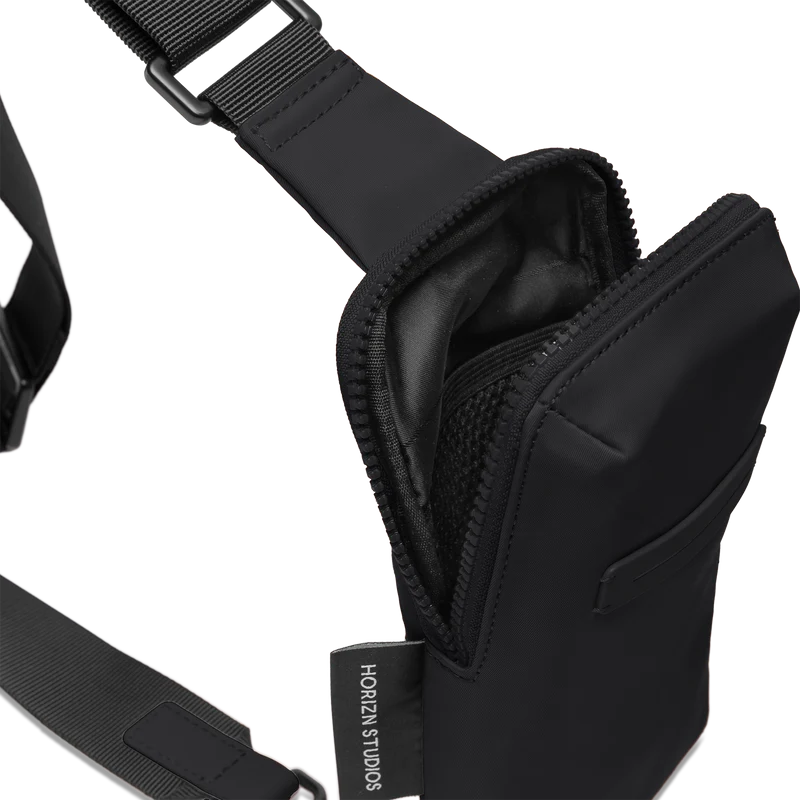 Gion Cross-Body S / All Black / Recycled Nylon / Size S