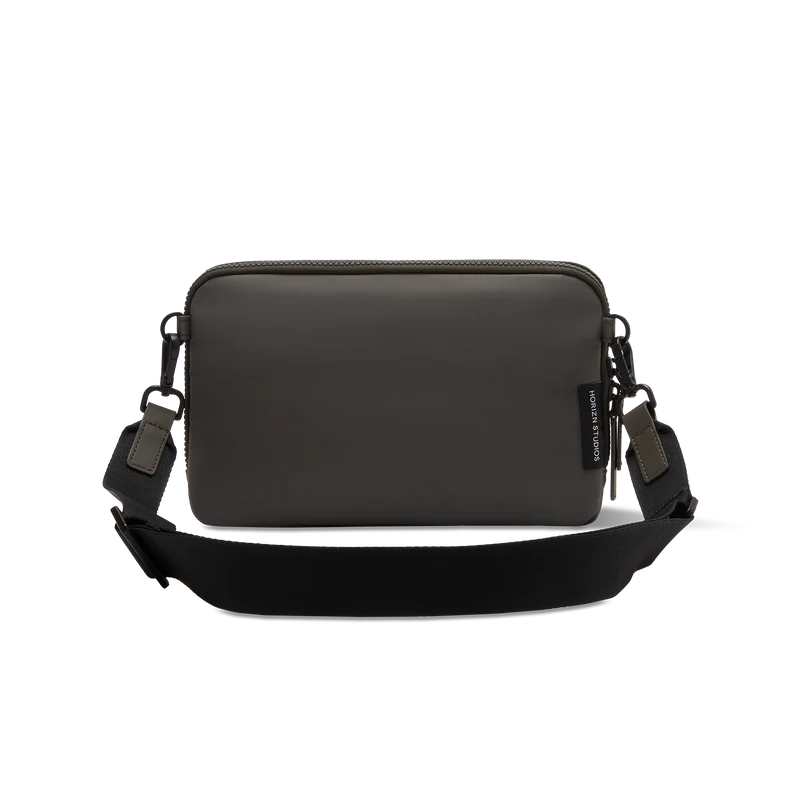 Gion Shoulder Bag / Dark Olive / Recycled Nylon