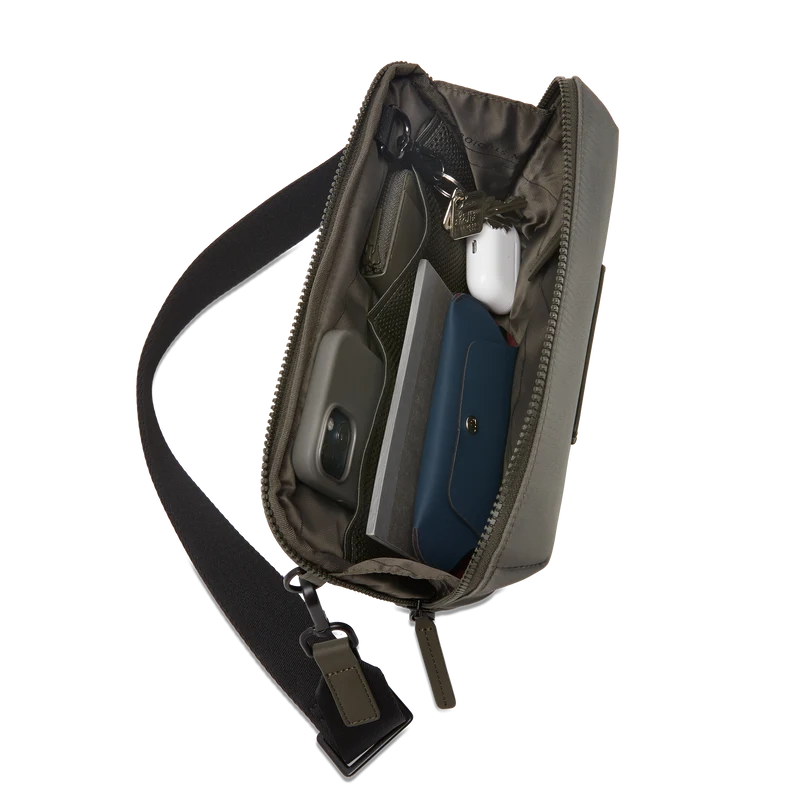 Gion Shoulder Bag / Dark Olive / Recycled Nylon