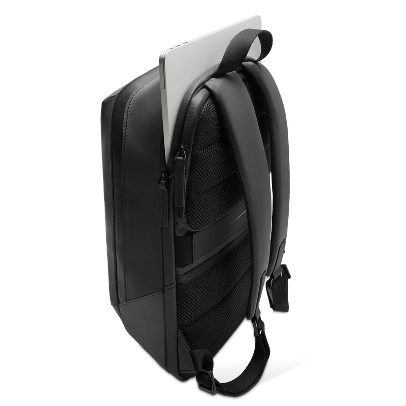 Gion Backpack Pro / All Black / Recycled Nylon / Size M