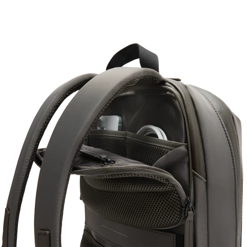 Gion Backpack Pro / Dark Olive / Recycled Nylon / Size M