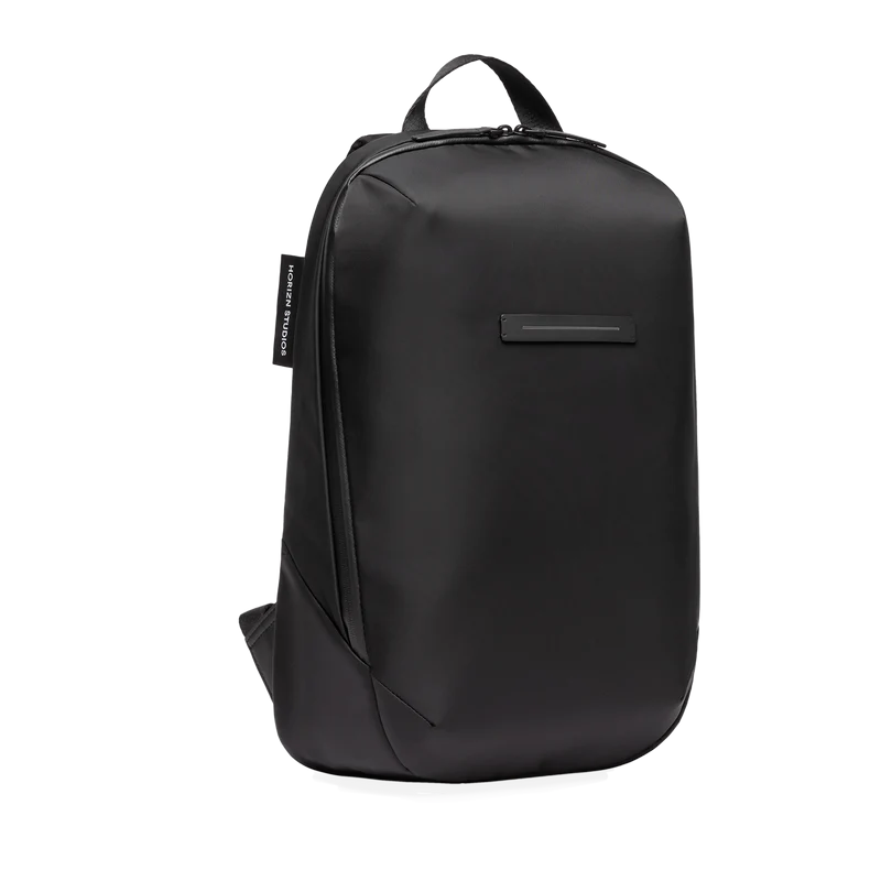 Gion Backpack Light / All Black / Recycled Nylon / Size M