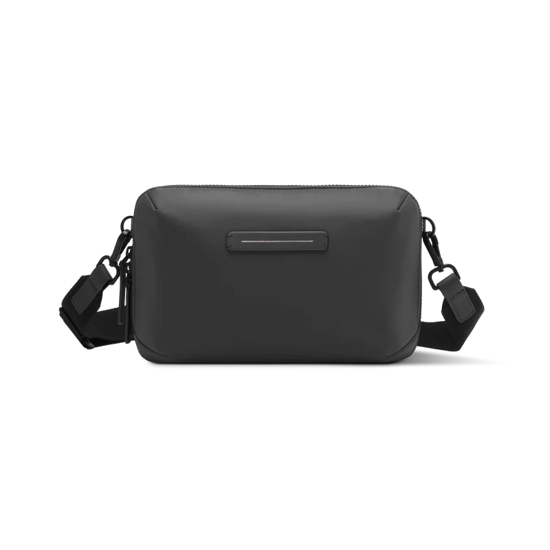 Gion Shoulder Bag / All Black / Recycled Nylon