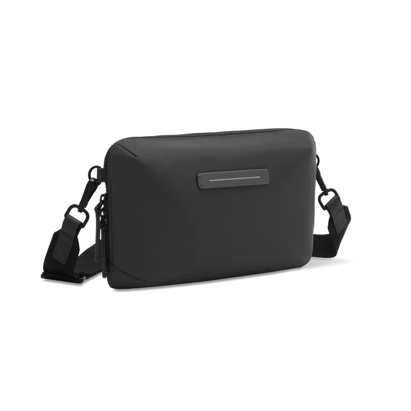 Gion Shoulder Bag / All Black / Recycled Nylon