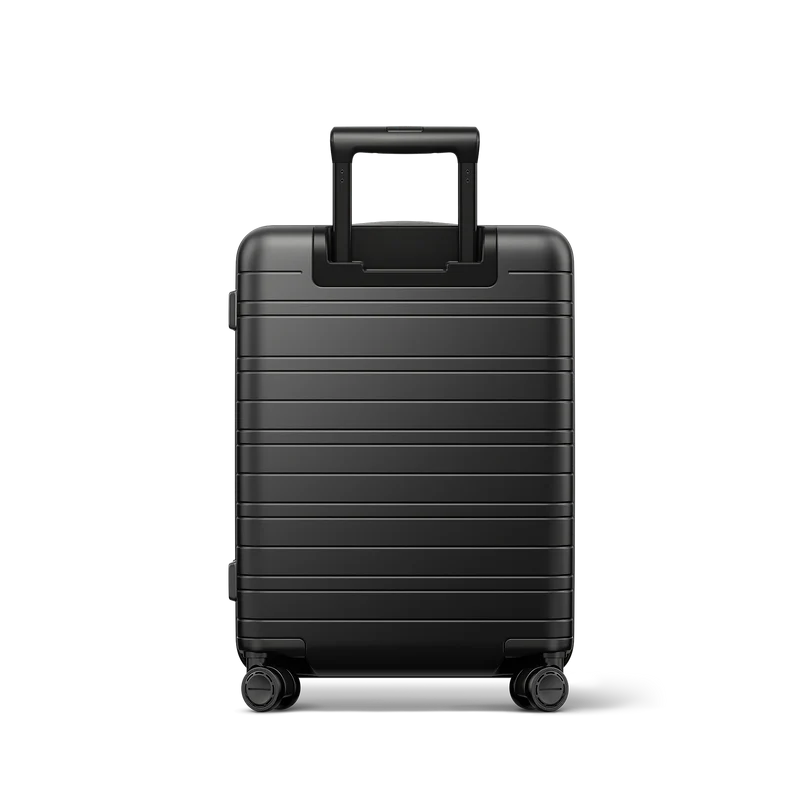 M5 / All Black / Premium Multi Shell / Cabin Size with Front Pocket / Pro