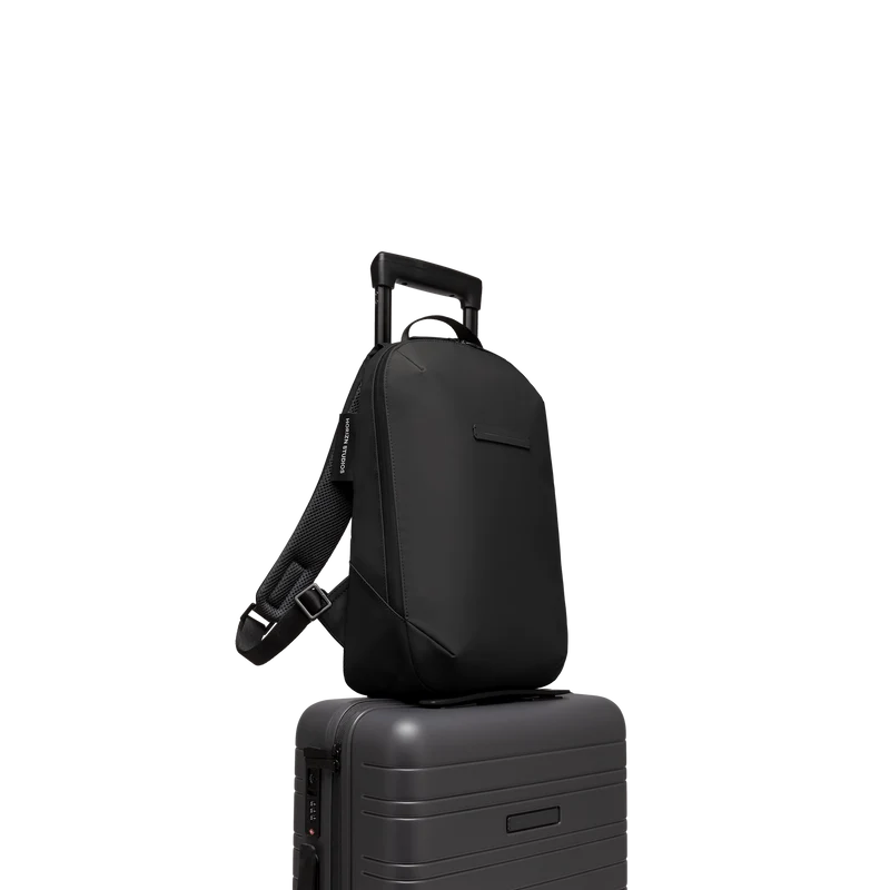 Gion Backpack Essential / Size S / All Black / Waterproof Tarpaulin / Size S