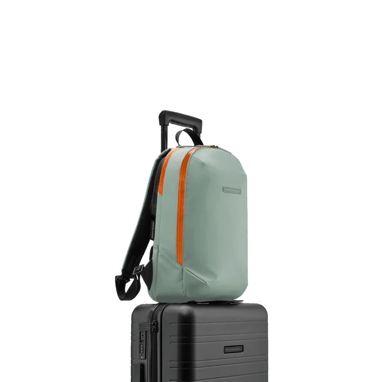 Gion Backpack Sport / Marine Green - Neon Orange / Vegan Hi-Core / Size S