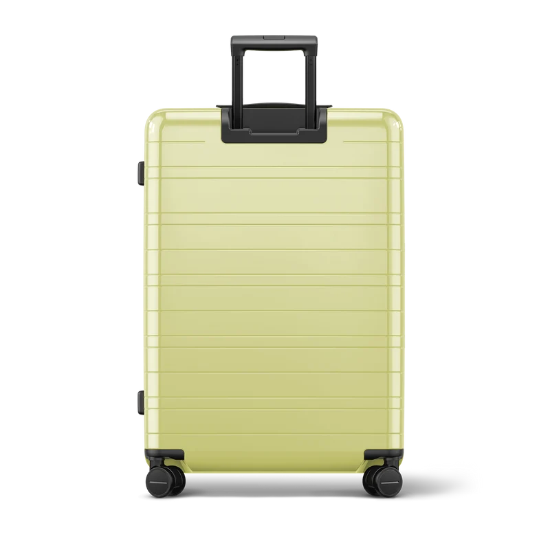 H7 / Glossy Dusk Yellow / Premium Hard Shell / Check-In Size L / Essential