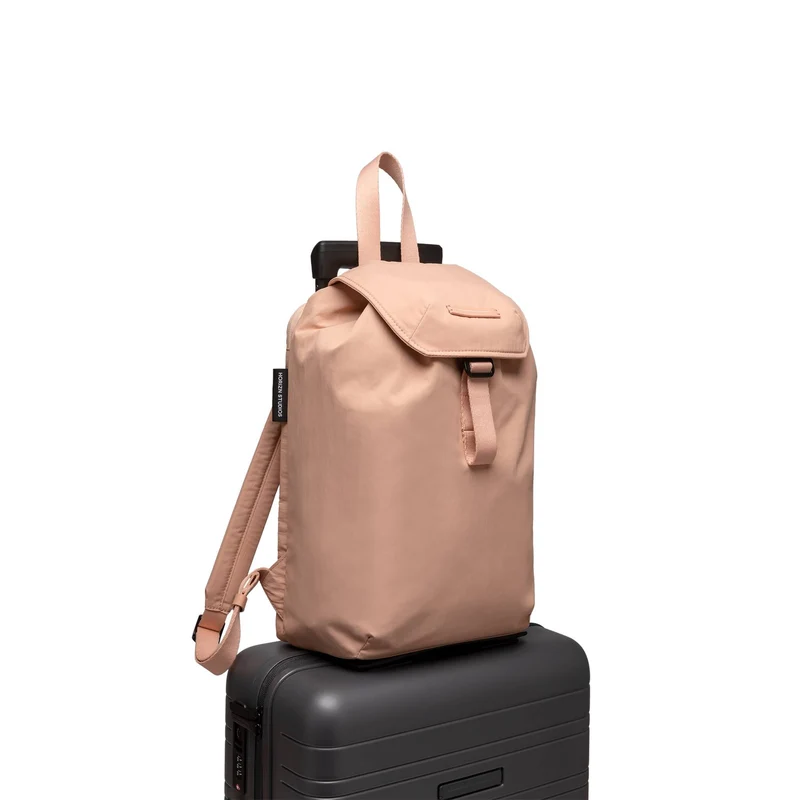 Chiado Backpack / Sand Rose / Recycled Nylon