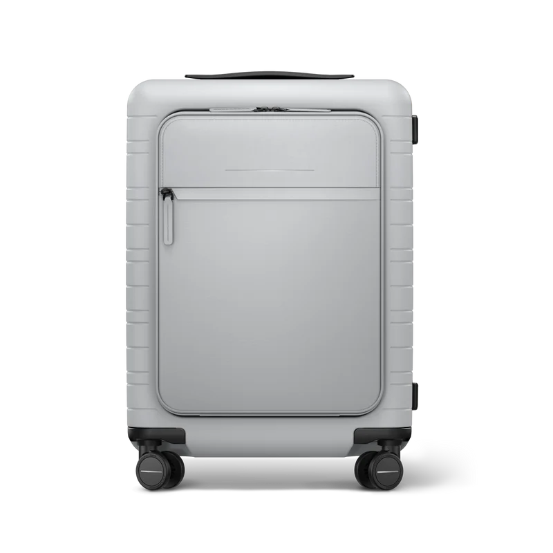 M5 / Light Quartz Grey / Premium Multi Shell / Cabin Size with Front Pocket / Essential