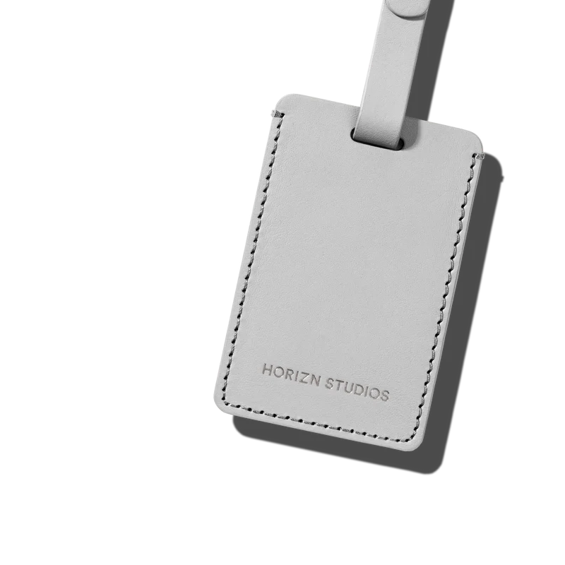 M5 / Light Quartz Grey / Premium Multi Shell / Cabin Size with Front Pocket / Essential
