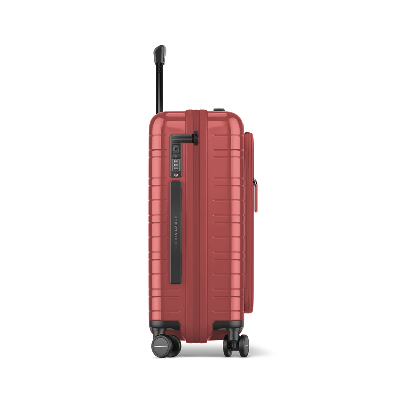 M5 / Glossy True Red / Premium Multi Shell / Cabin Size with Front Pocket / Essential