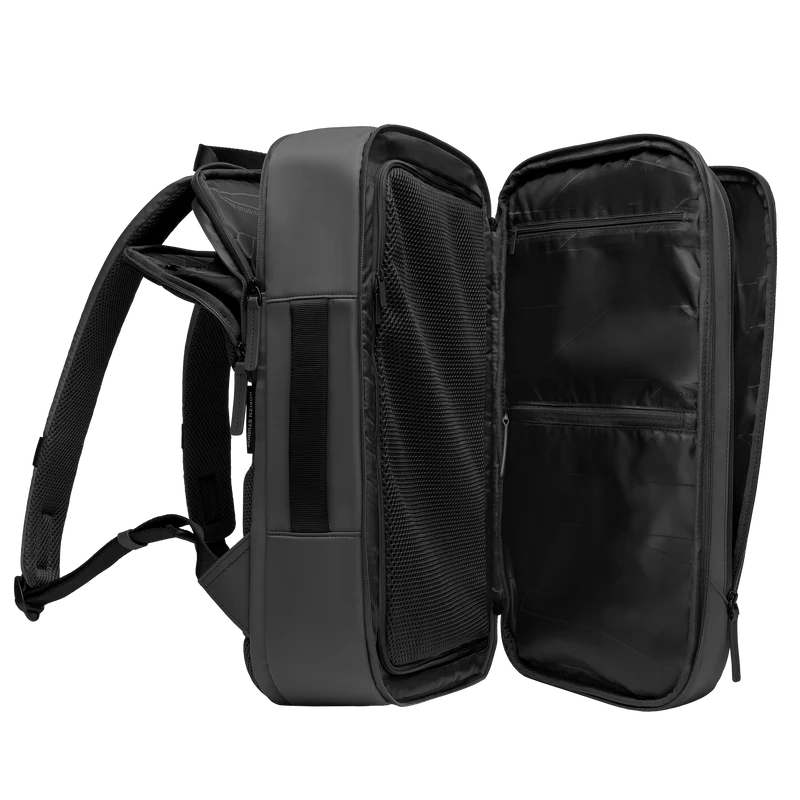 Gion Backpack Travel / All Black / Recycled Nylon