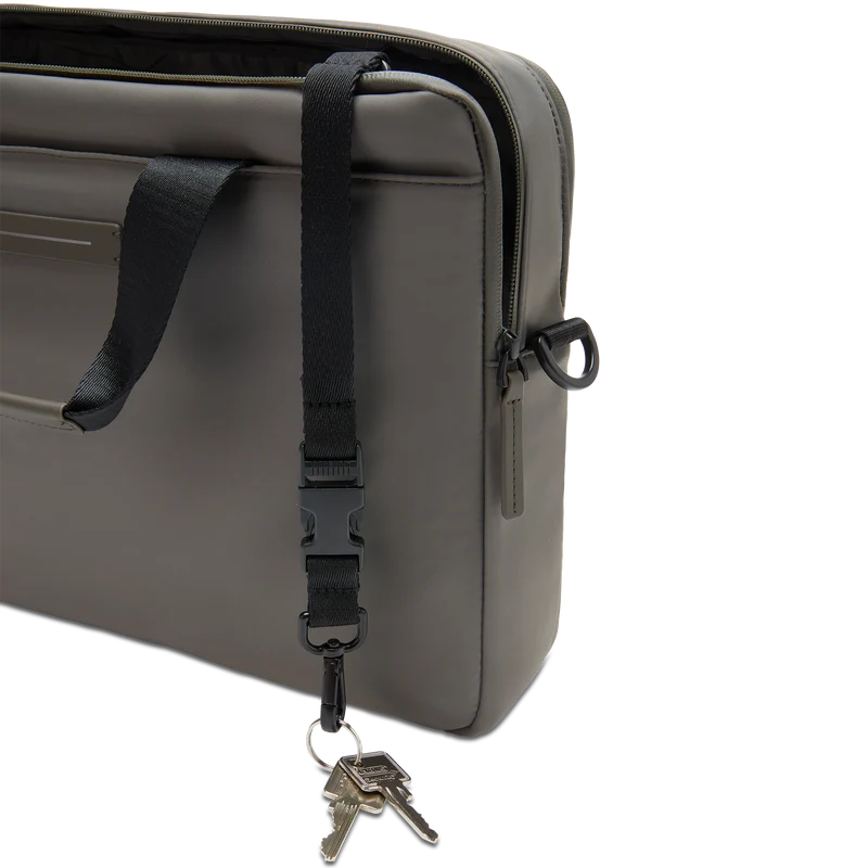 Gion Briefcase / Dark Olive / Recycled Nylon