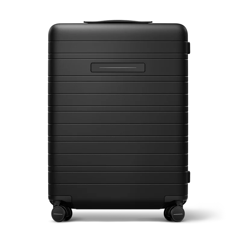 H6 / Essential / All Black / Premium Hard Shell / Check-In Size M