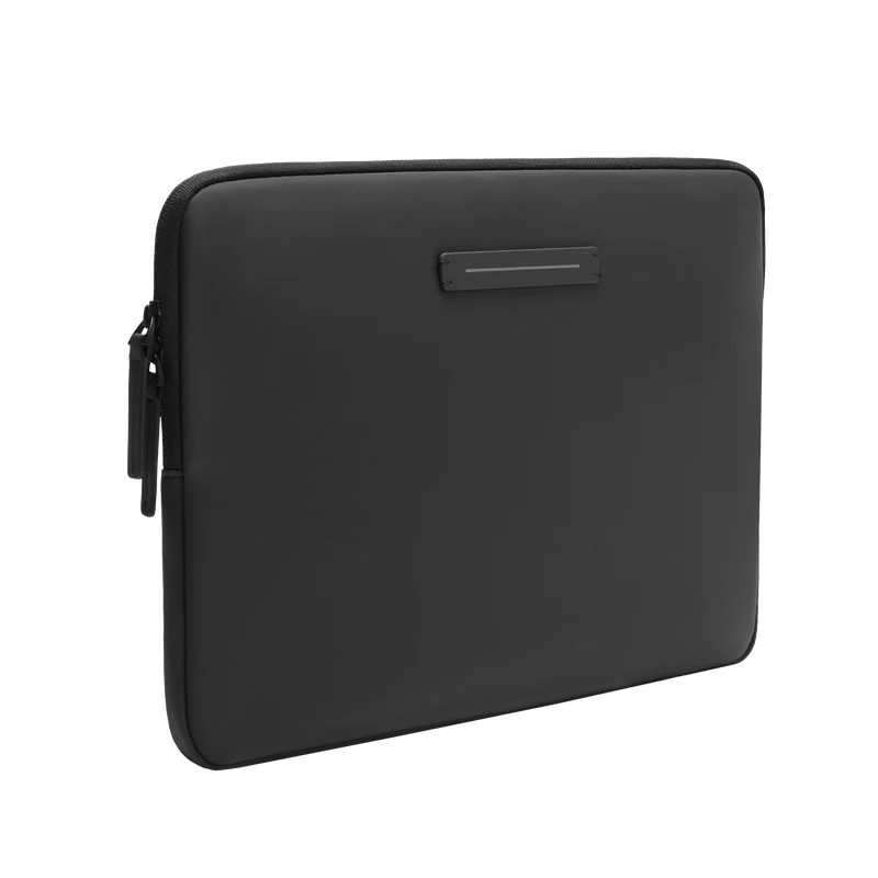 Gion Laptop Case 13" / All Black / Recycled Nylon