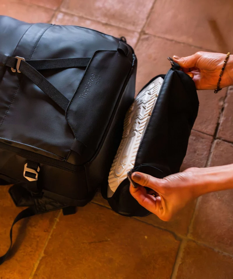 Tropicfeel Hive Reiserucksack core black