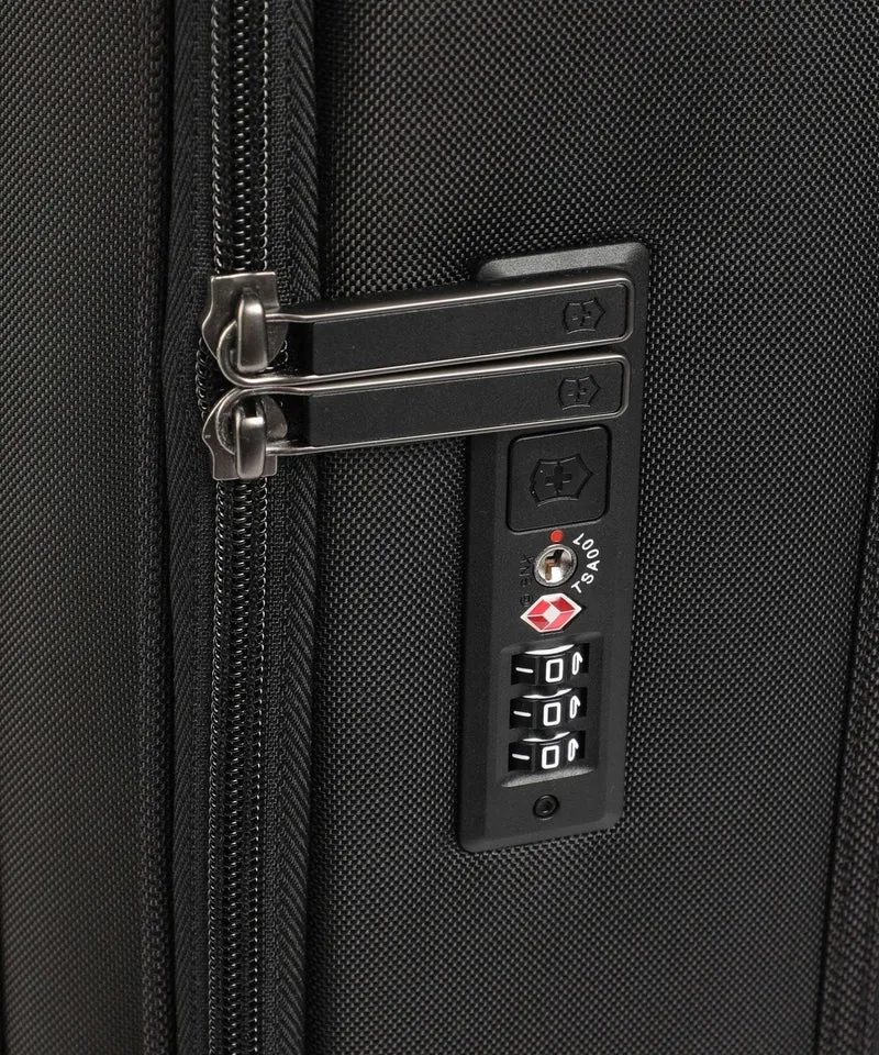 Victorinox Werks Traveler 7.0 M 4-Rollen Trolley black