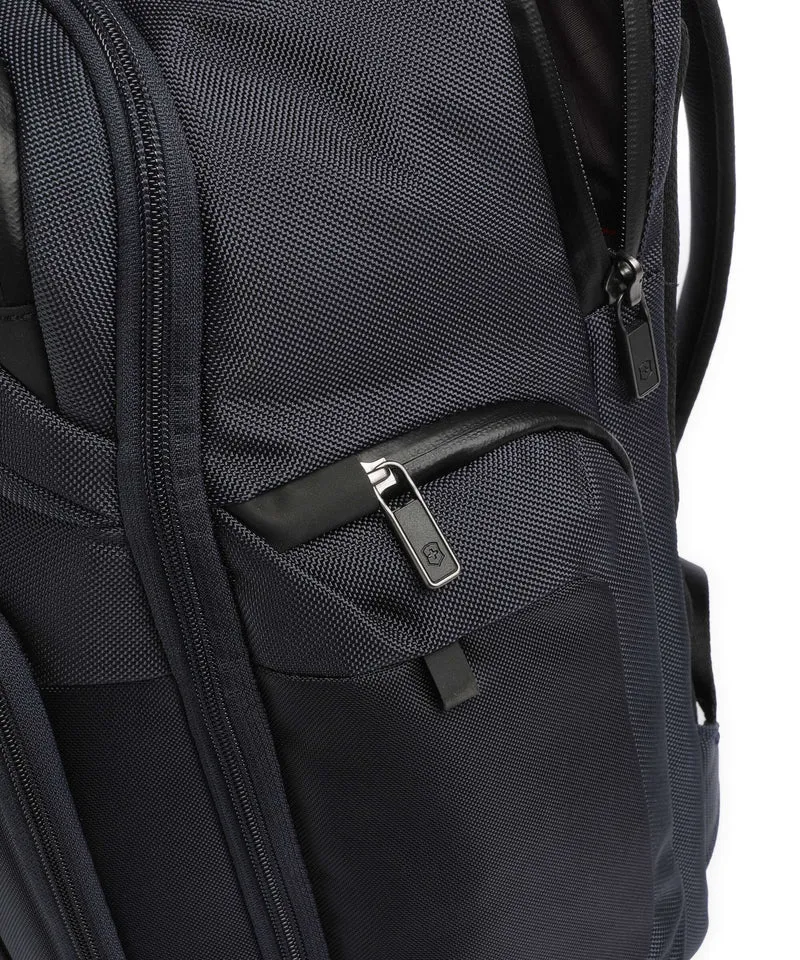 Victorinox Werks Traveler 7.0 Deluxe Rucksack navy blue
