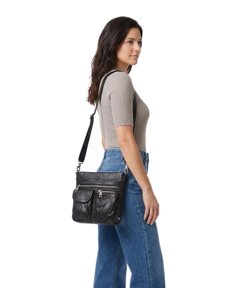 Depeche Power Field Schultertasche black
