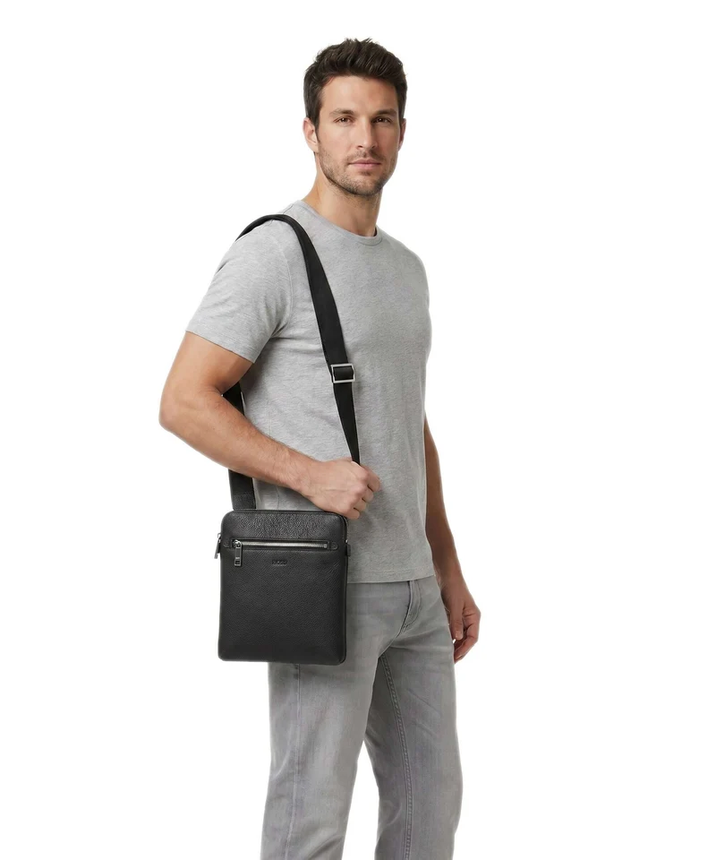 BOSS Crosstown Umhängetasche black