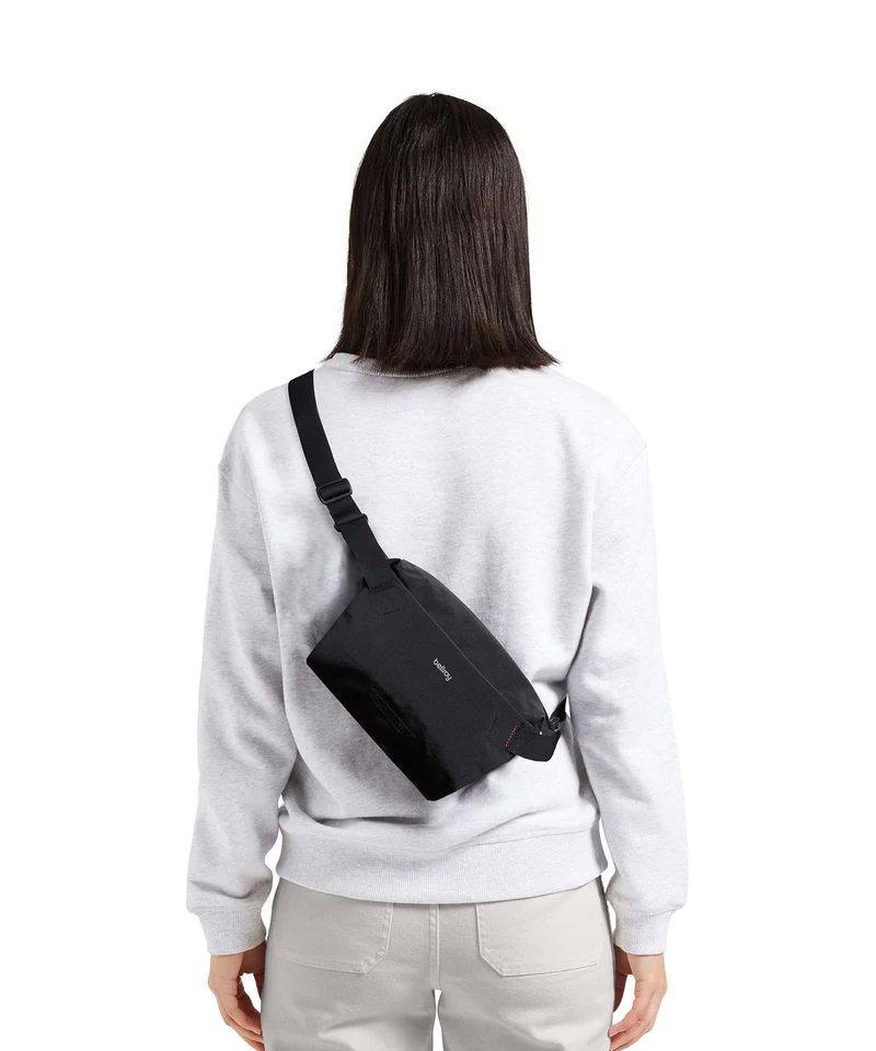 Bellroy Lite 4 Mini Slingbag black