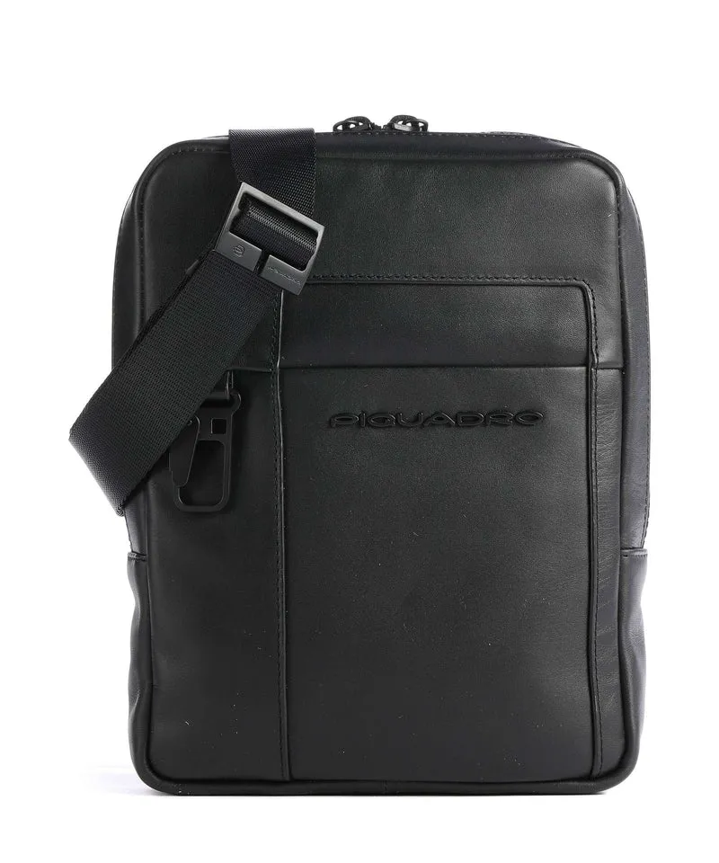 Piquadro Finn Umhängetasche black