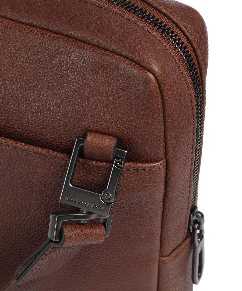 Piquadro S134 Umhängetasche brown